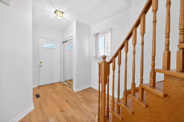 Richmond Hill, ON L4C 0E6,135 Larratt LN