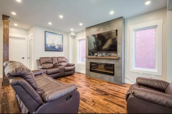Mississauga, ON L5V 2T9,5943 Brookhaven WAY