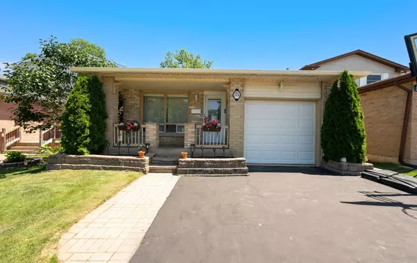Burlington, ON L7P 4R2,2438 Whittaker DR