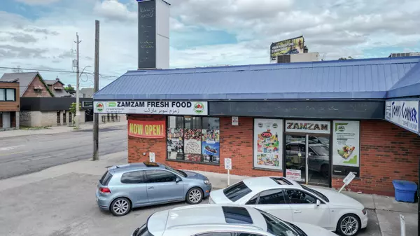 Hamilton, ON L8K 1H5,318 Queenston RD