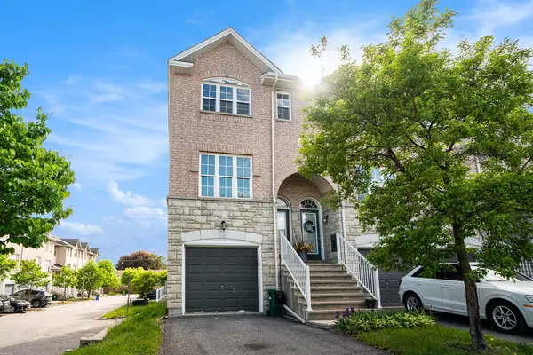 155 Scout ST, Carlington - Central Park, ON K2C 4E2