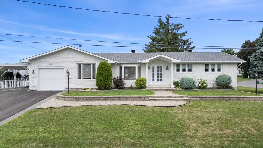 2344 Raymond ST, Clarence-rockland, ON K4K 1K4