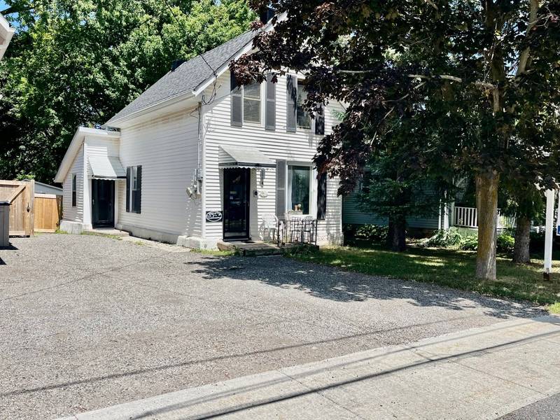 44 Elgin ST, Kawartha Lakes, ON K9V 3W3