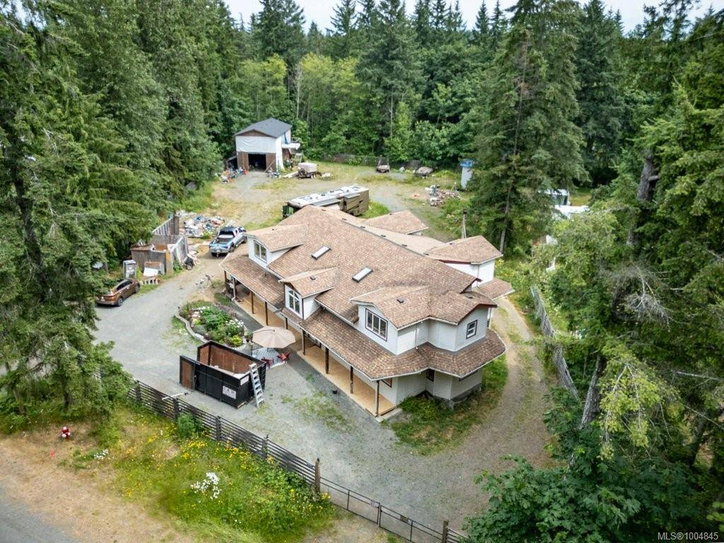 Black Creek, BC V9J 1B5,2524 Macaulay Rd