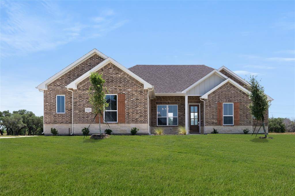 313 Slimp Bluff, Azle, TX 76020