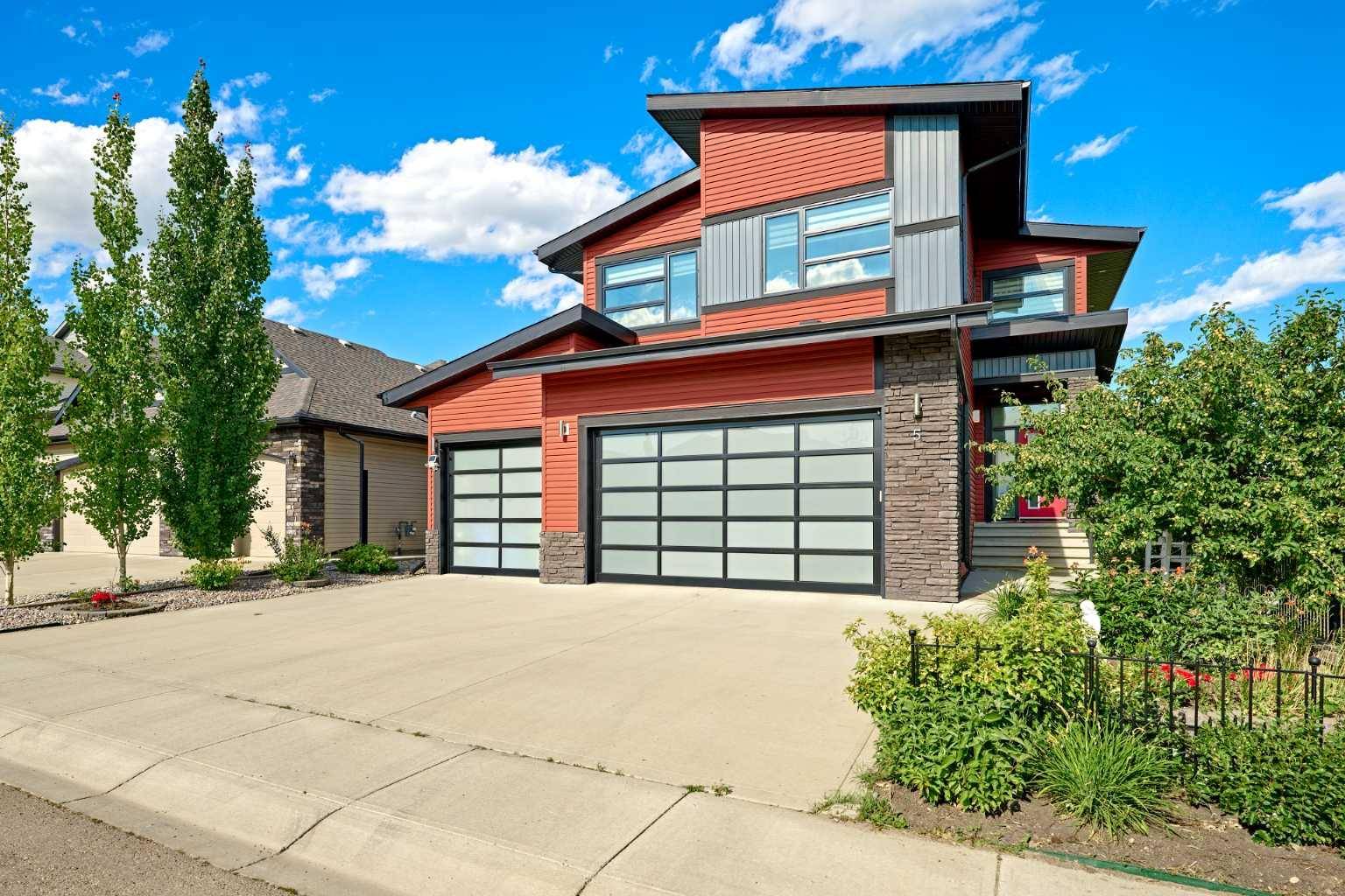 5 Vienna Close, Red Deer, AB T4R 0P1
