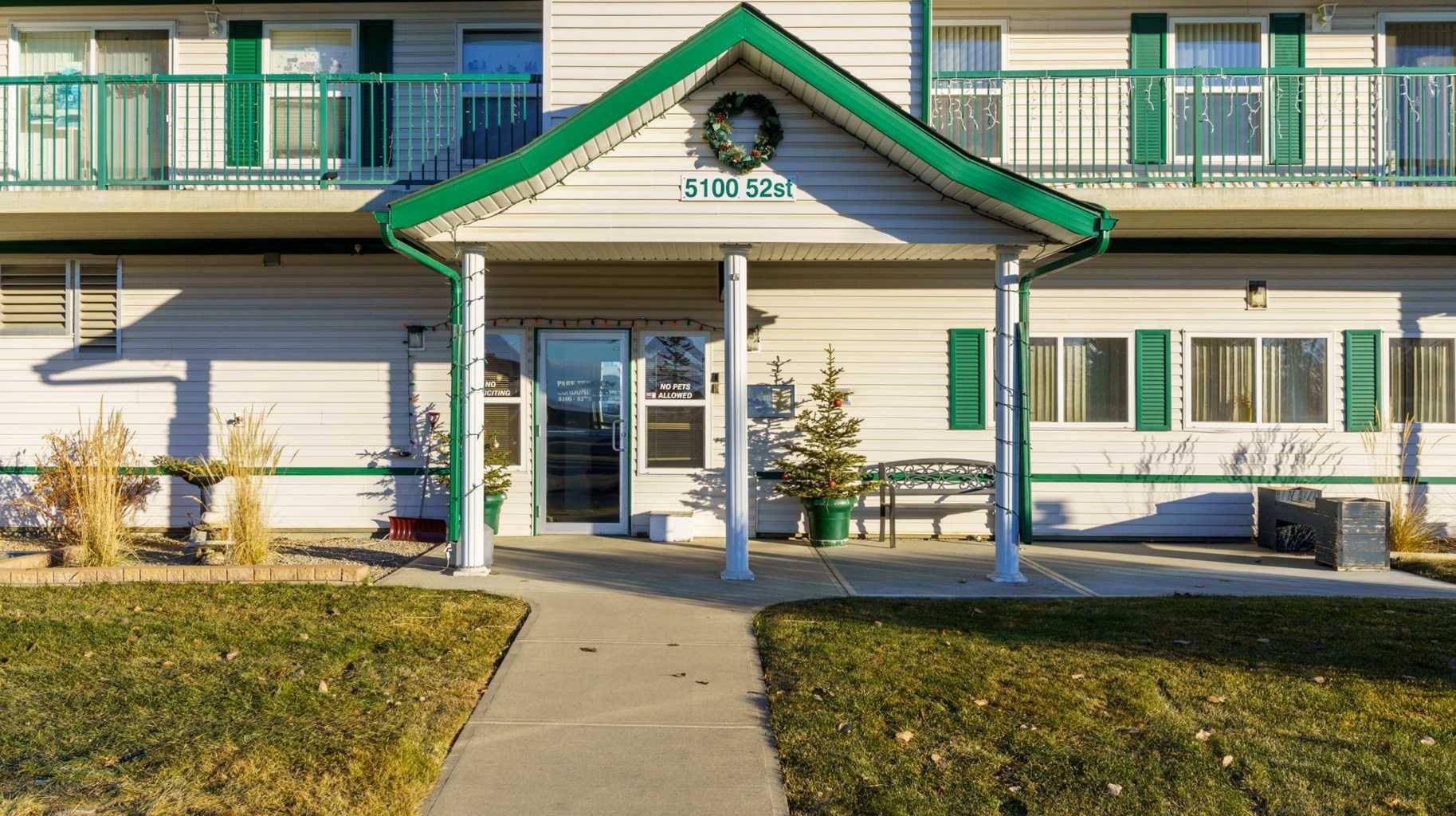 5100 52 ST #407, Olds, AB T4H 1Y1