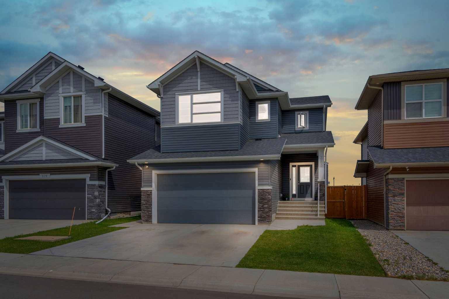 383 Dawson Harbour CT, Chestermere, AB T1X 1Z8
