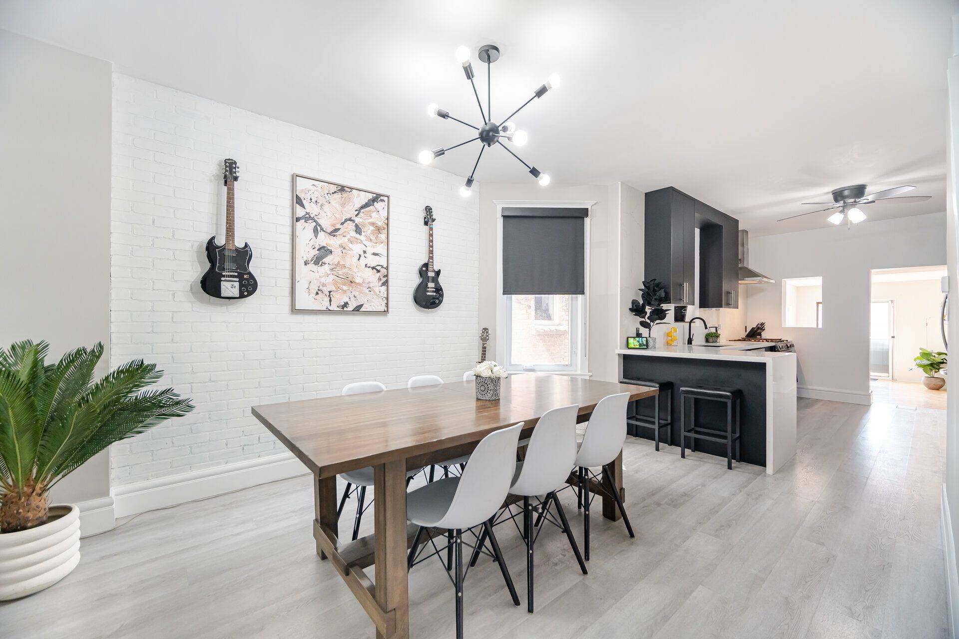 30 Somerset AVE, Toronto C02, ON M6H 2R4