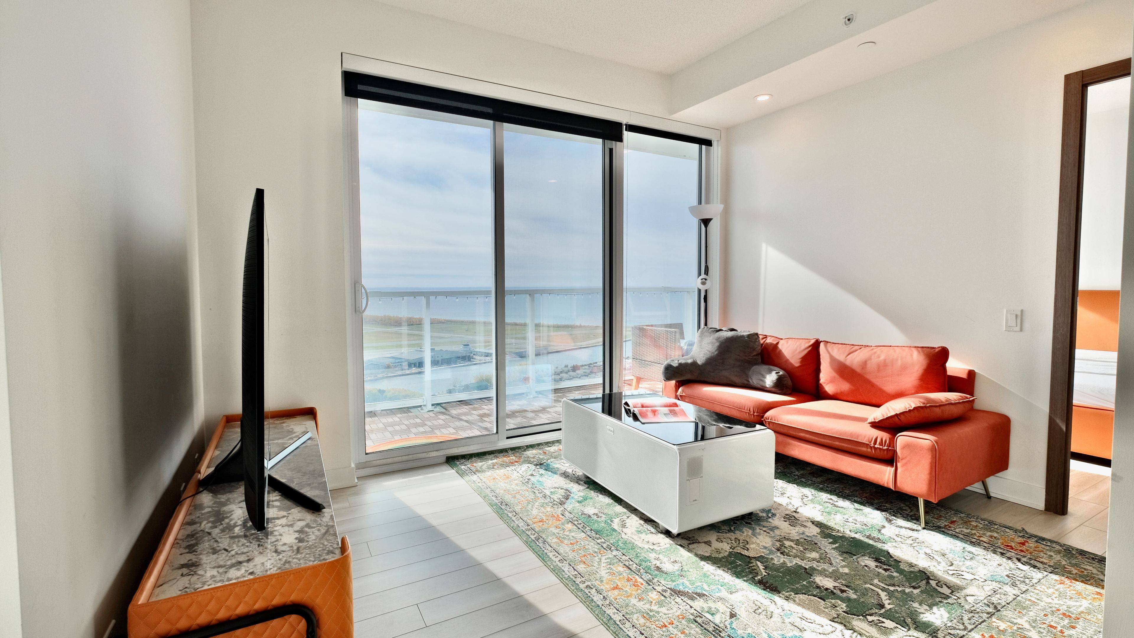 17 Bathurst ST #4016, Toronto C01, ON M5V 0N1
