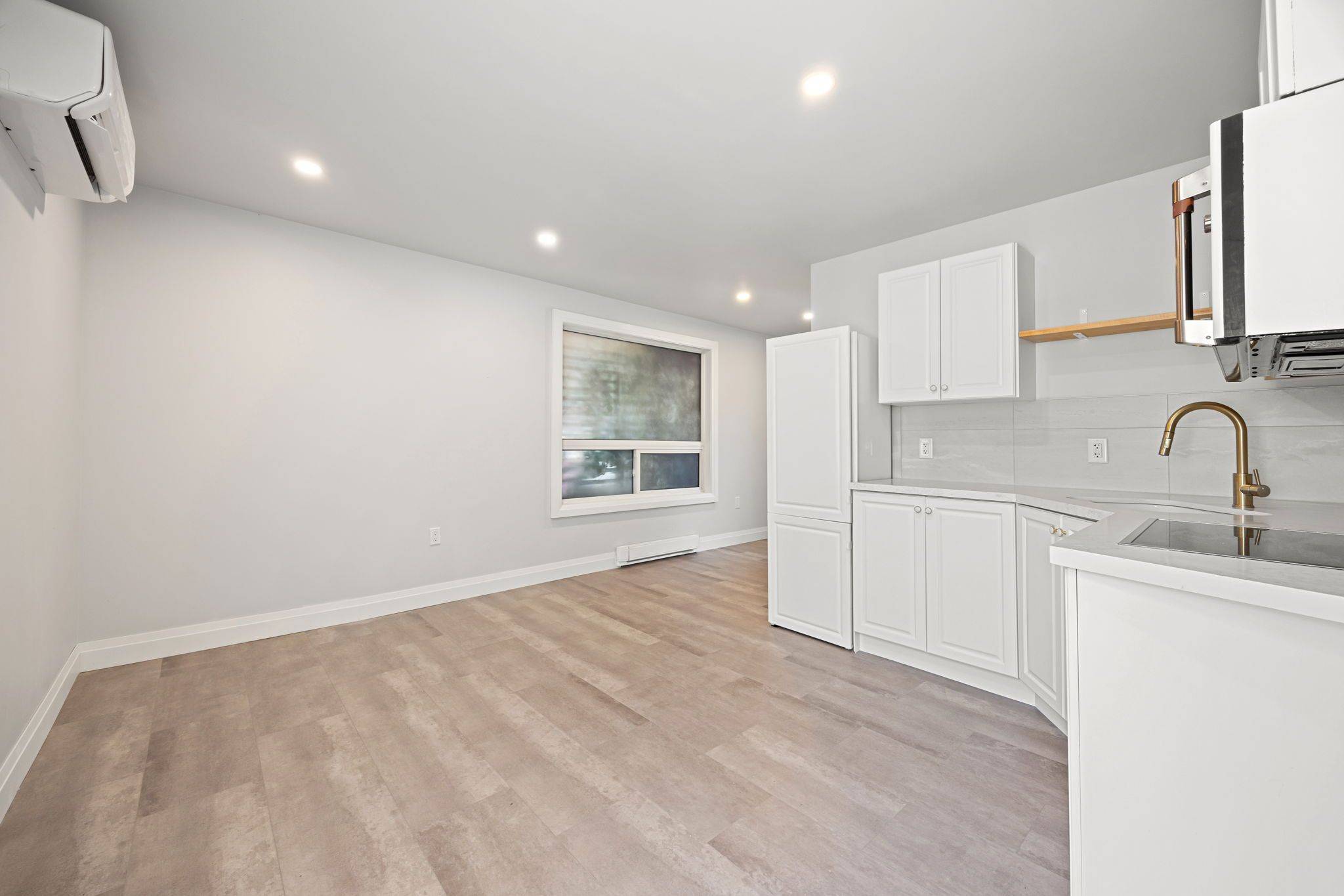 94 Church ST #Garden Suite, Toronto W04, ON M9N 1N3