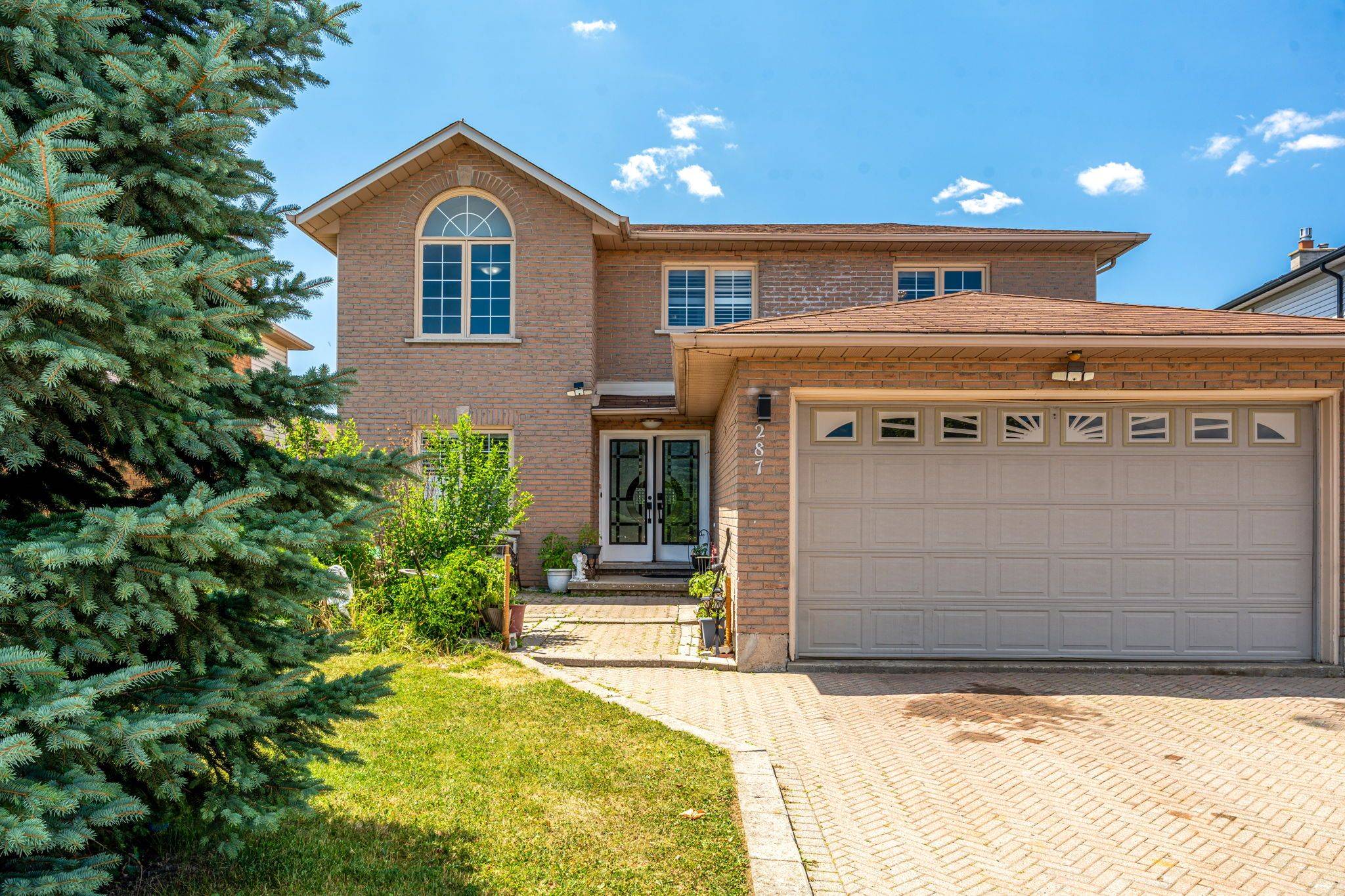 287 Brigade DR, Hamilton, ON L9B 2G1
