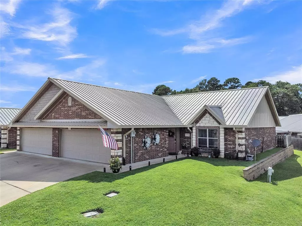 Longview, TX 75605,1711 Yosemite Way