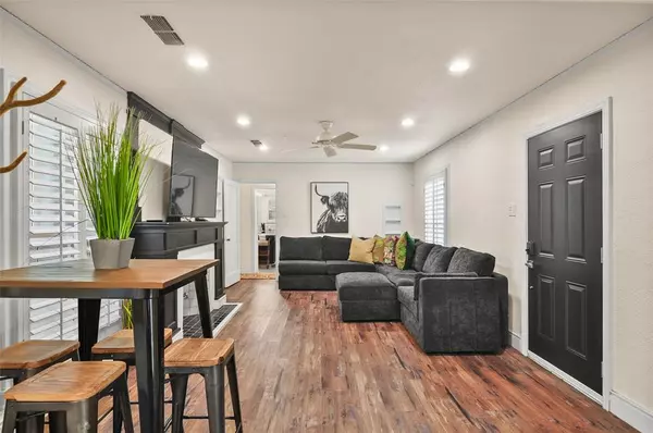 Fort Worth, TX 76109,3712 Shelby Drive