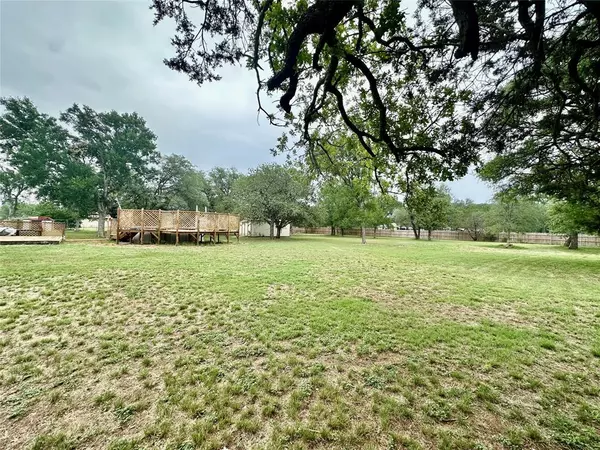 Lampasas, TX 76550,677 County Road 3081