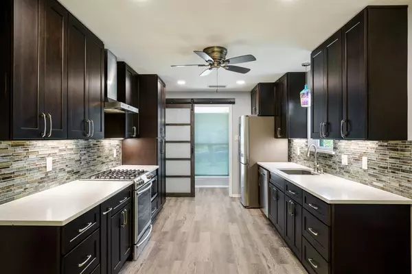2622 Winterlake Drive, Carrollton, TX 75006