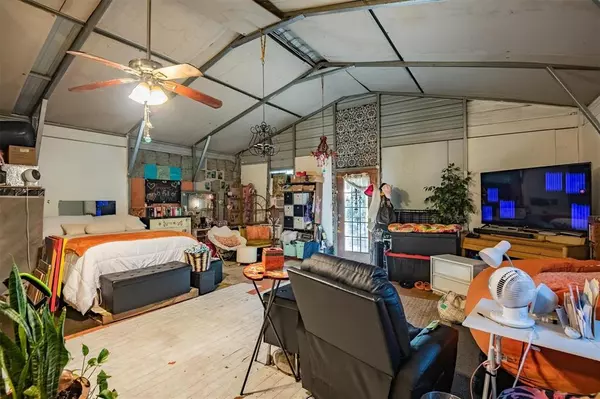 Corsicana, TX 75110,3090 SW CR 0018