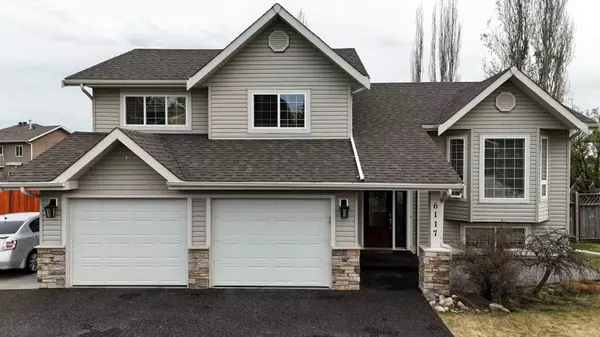 6117 11 Avenue, Edson, AB T7E 1Y8