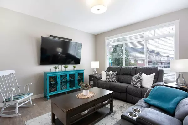 Calgary, AB T3N 0R8,86 Skyview Ranch AVE NE