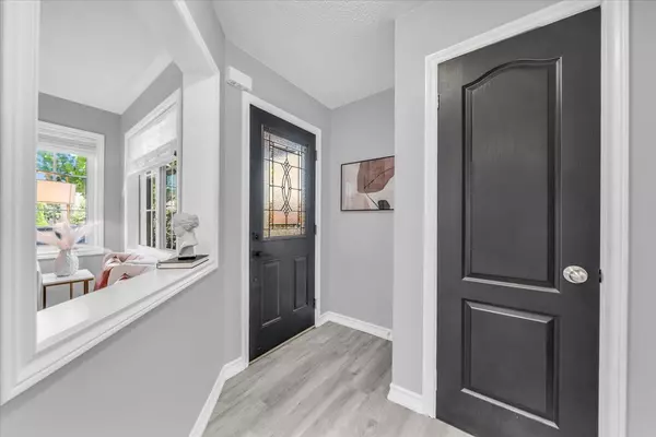Newmarket, ON L3X 2K7,543 Heddle CRES