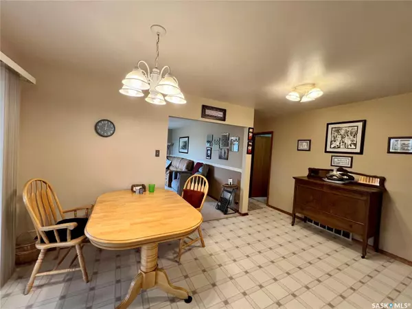 Ponteix, SK S0W 1Z0,Rural Address