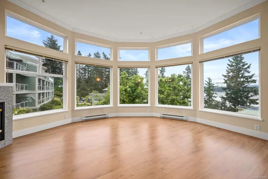2275 Comox Ave #412, Comox, BC V9M 1X6