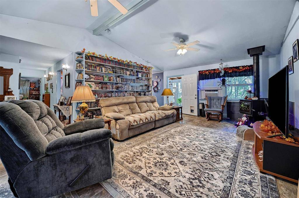 107 Sharon Lane, Pottsboro, TX 75076