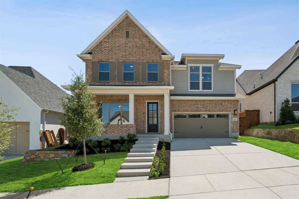 2033 Rolling Oaks Drive, Fort Worth, TX 76008