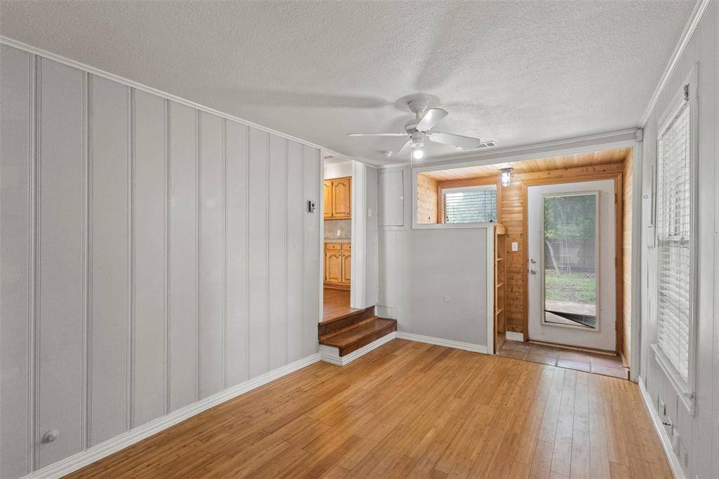 Mckinney, TX 75069,302 S Bradley Street