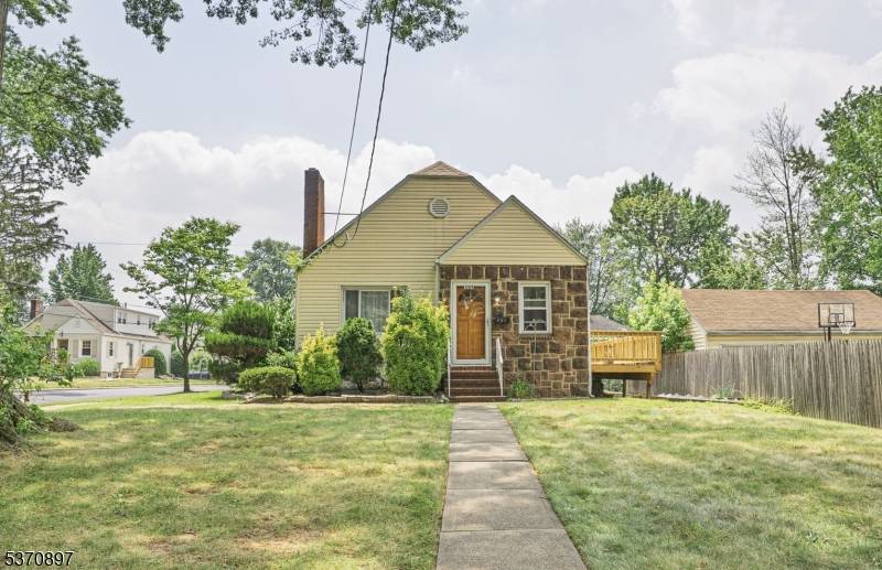 Nutley Twp., NJ 07110,359 High St
