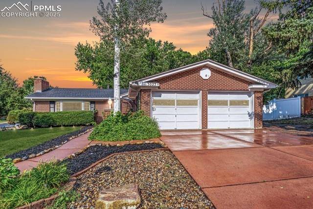 3023 Country Club DR, Colorado Springs, CO 80909