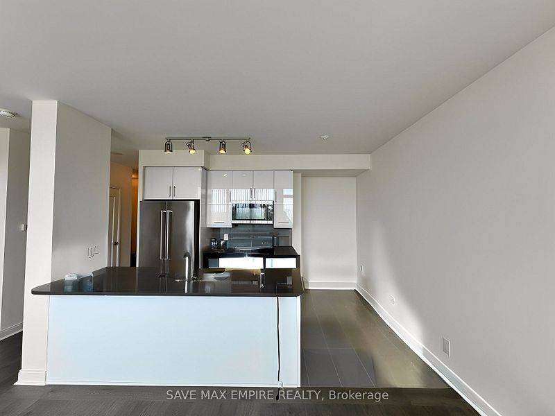 825 Church ST #1003, Toronto C09, ON M4W 3Z4