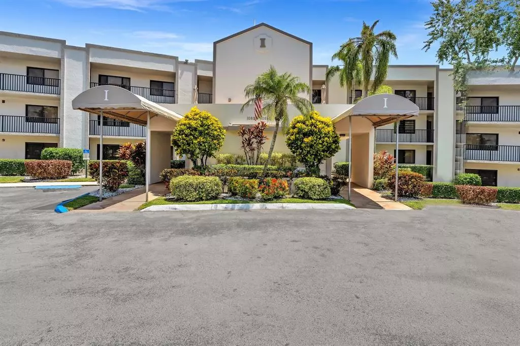 Tamarac, FL 33321,10847 W Clairmont Cir #302