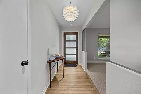 Dallas, TX 75238,10916 Ferndale Road