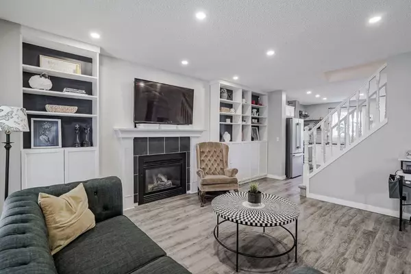 Calgary, AB T2Z 4C7,109 Copperfield Mews SE
