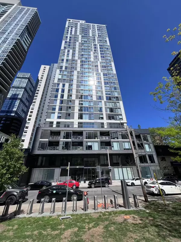 65 Mutual ST #704, Toronto C08, ON M5B 0E5