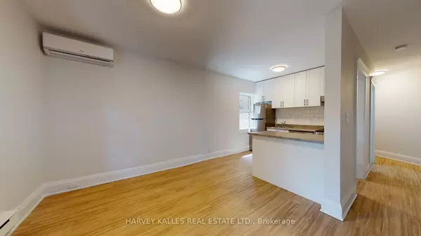 Toronto C02, ON M5R 3G8,1065 Bathurst ST #2