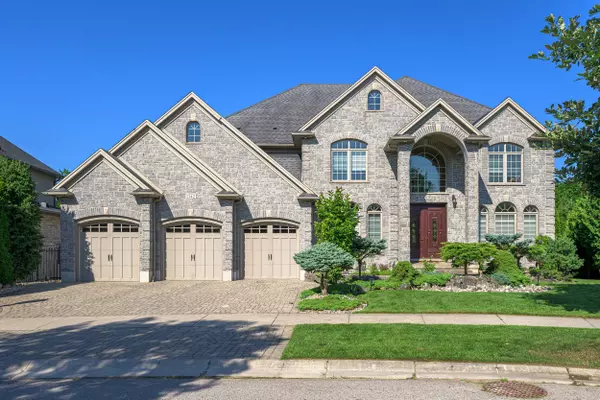 2142 Valleyrun BLVD, London North, ON N6G 5M7