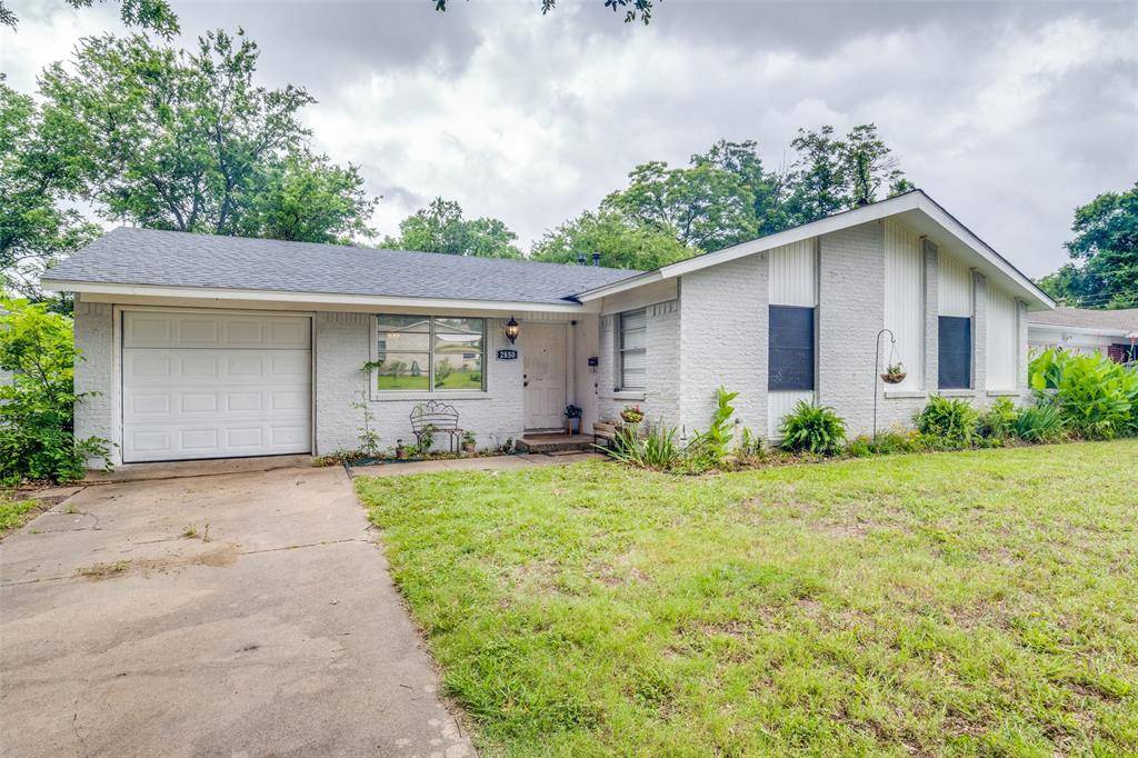 2850 Linhaven Drive, Mesquite, TX 75150