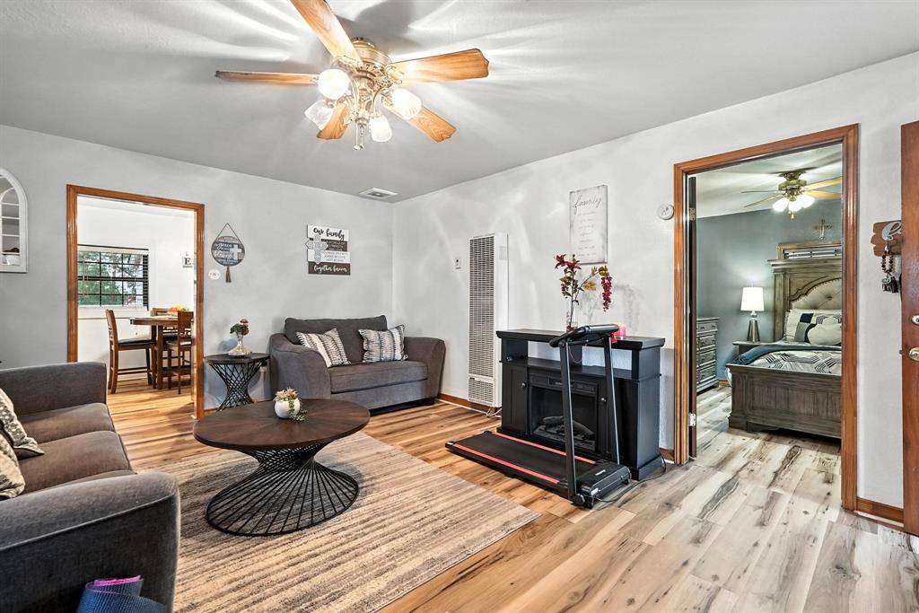 Sweetwater, TX 79556,907 Bowie Street