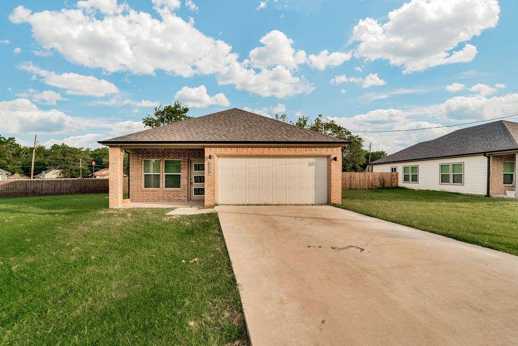 809 Jefferson Street E, Sulphur Springs, TX 75482