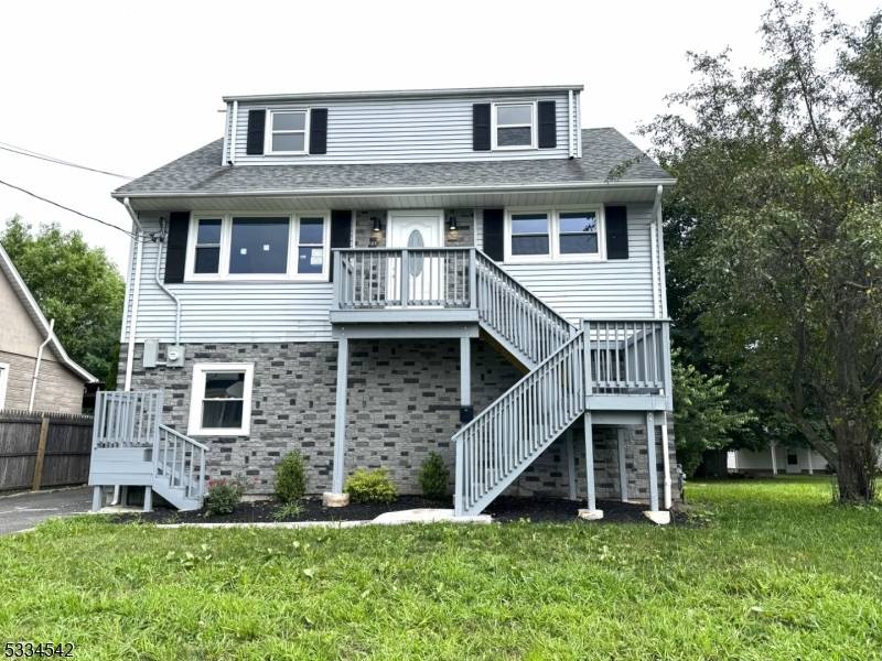 Manville Boro, NJ 08835,212 Huff Ave
