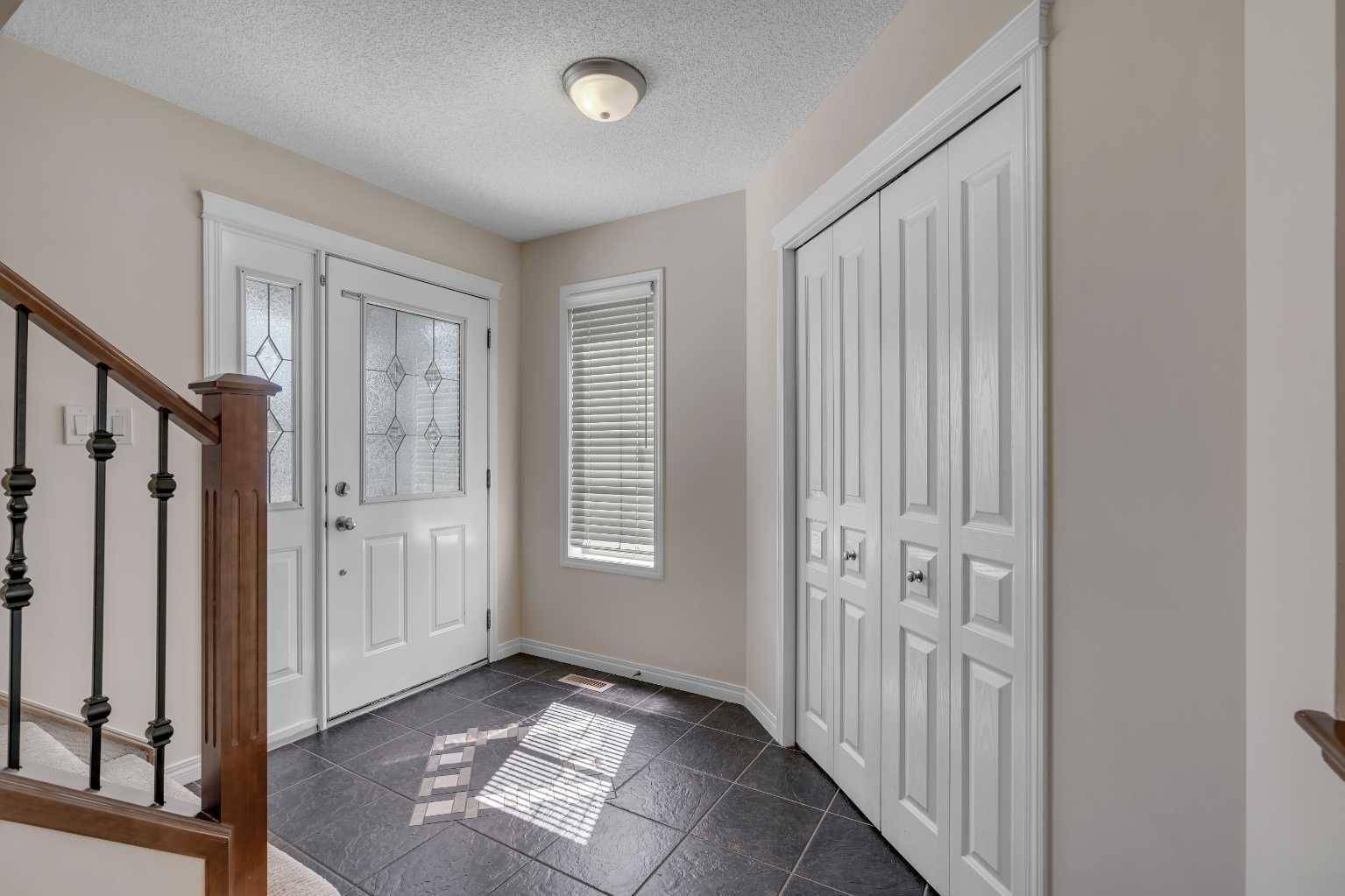 Calgary, AB T2Z 4G6,33 Brightondale Parade SE