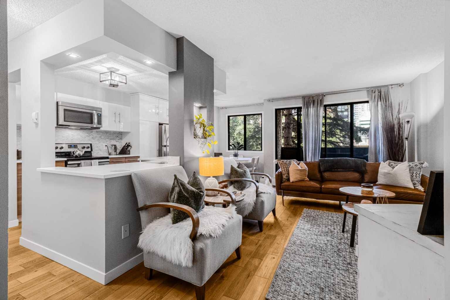 Calgary, AB T2R 0R3,523 15 AVE SW #202