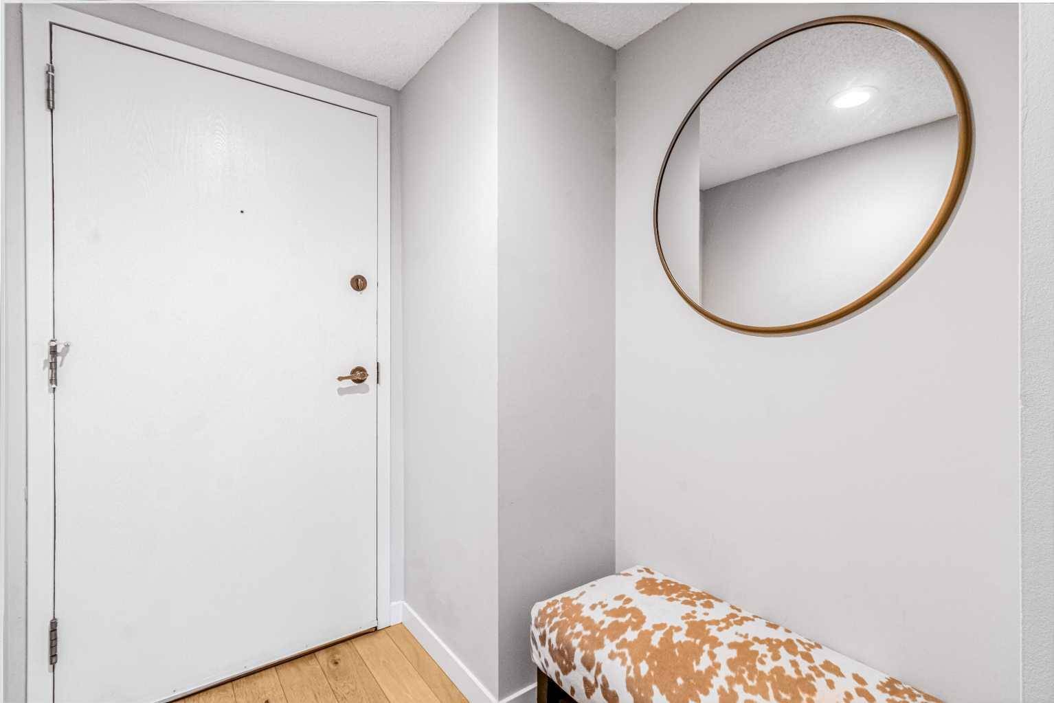 Calgary, AB T2R 0R3,523 15 AVE SW #202
