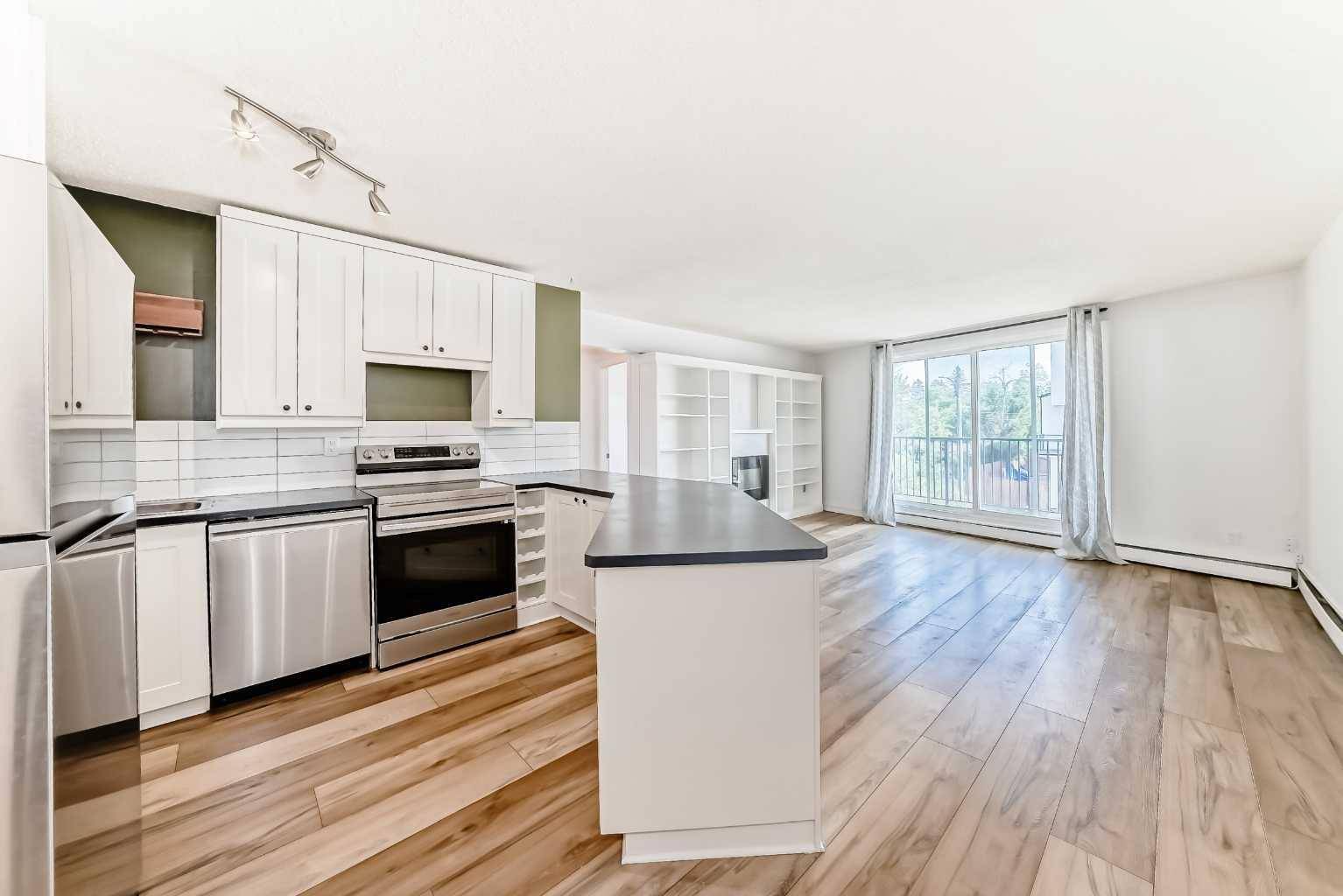 Calgary, AB T2T 0Y1,1516 24 AVE SW #11