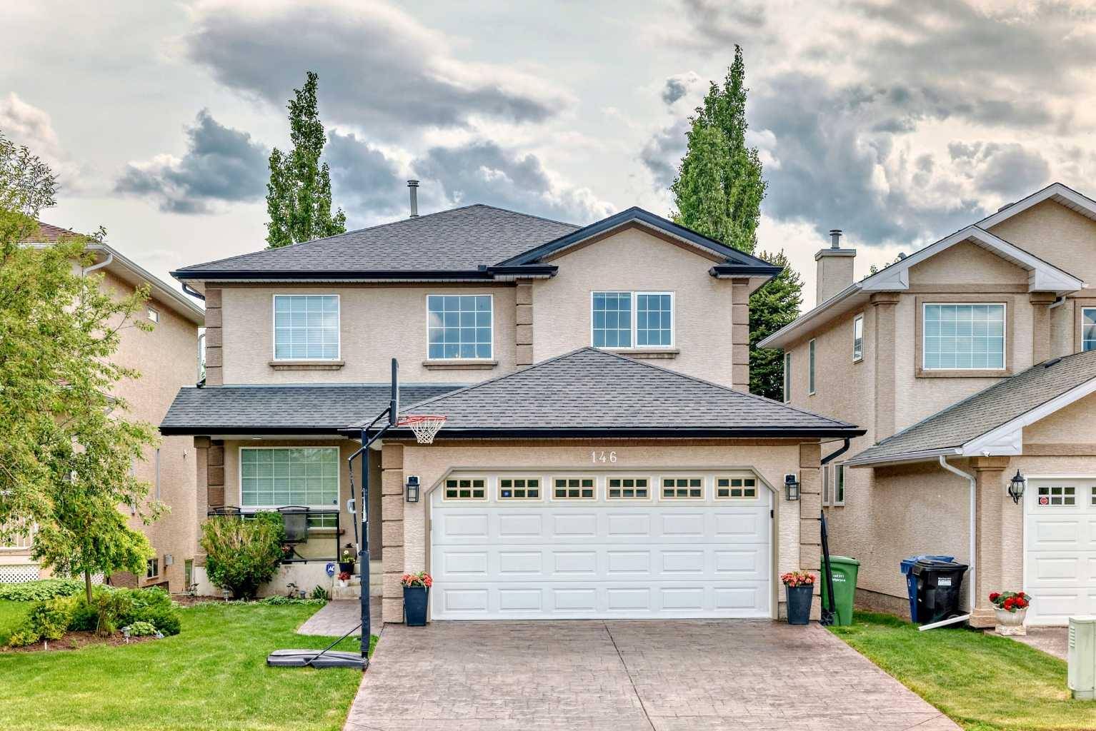 146 Scenic View Close NW, Calgary, AB T3L1Z4