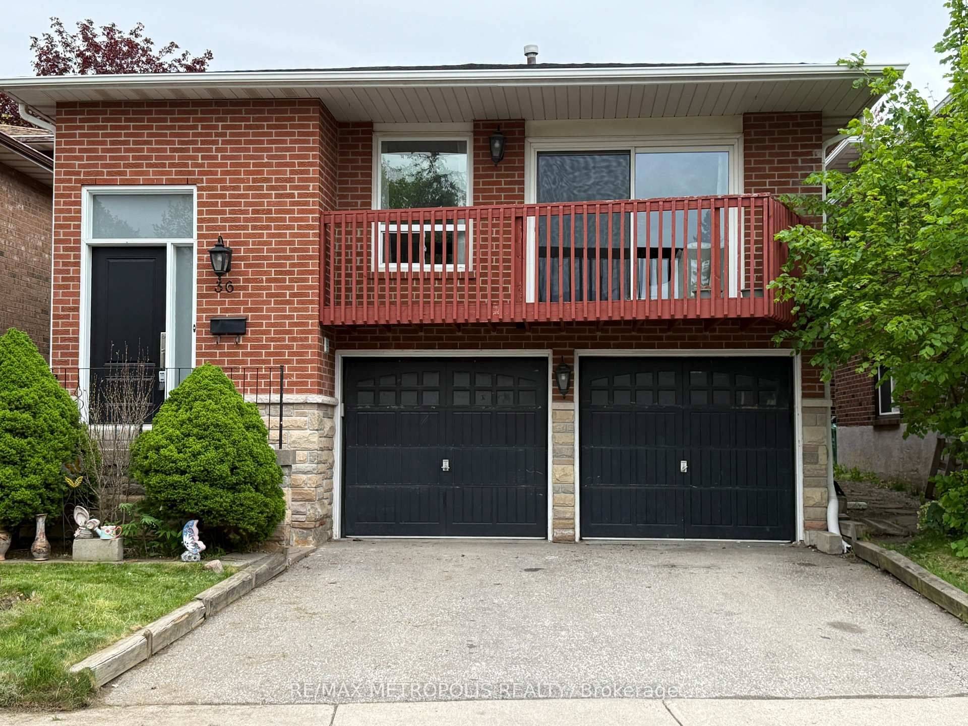 36 Tanager SQ, Brampton, ON L6Z 1Z2