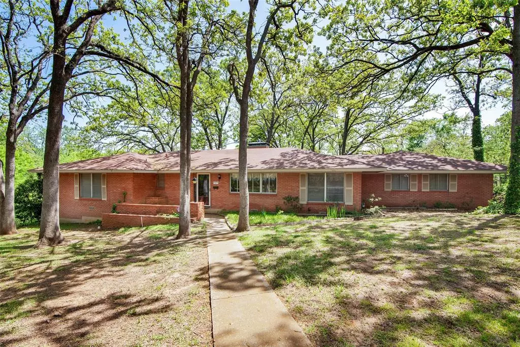 Denison, TX 75020,1500 W Heron Street
