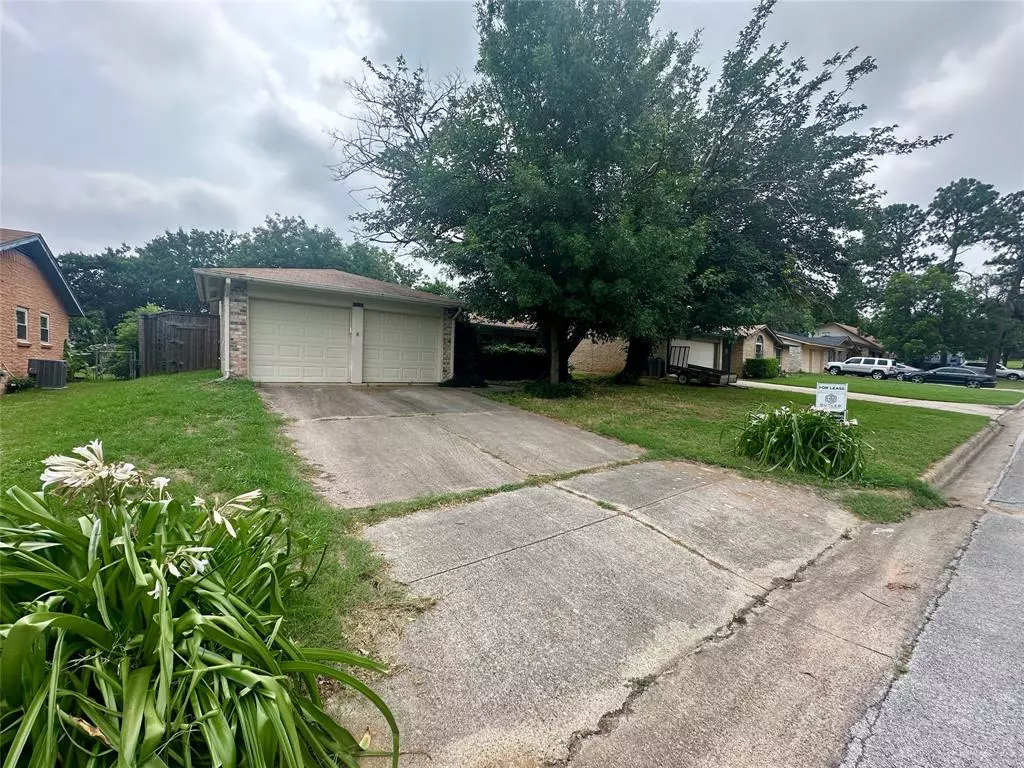 Euless, TX 76039,1502 Aransas Drive